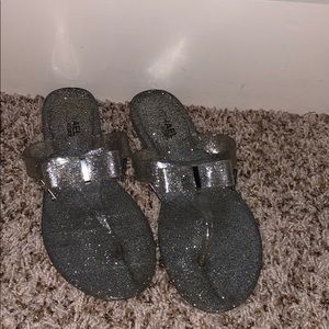 Girls 4 Micheal Kors jelly flip flops